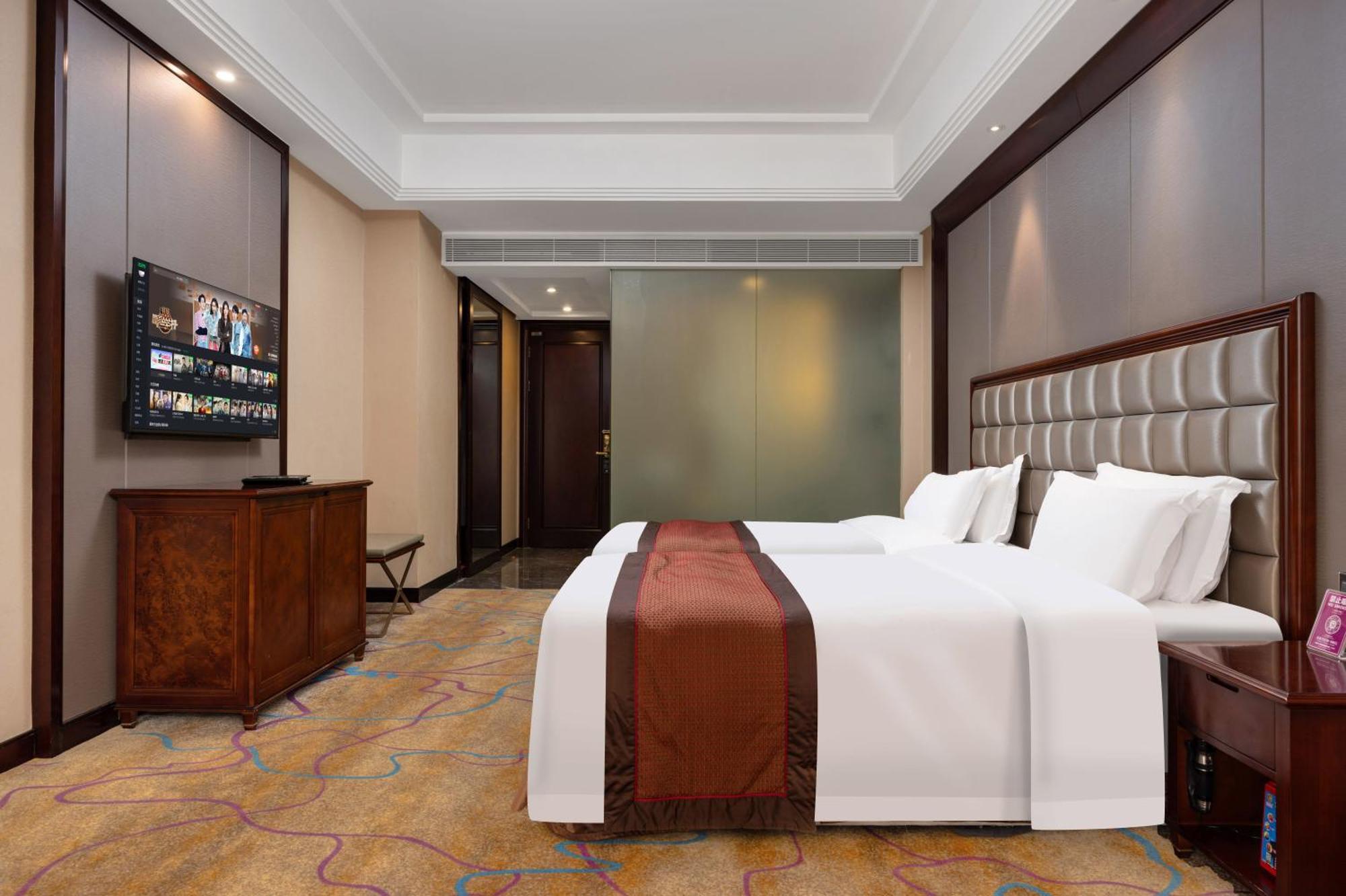 Shenzhen Baohengda International Hotel Exterior photo