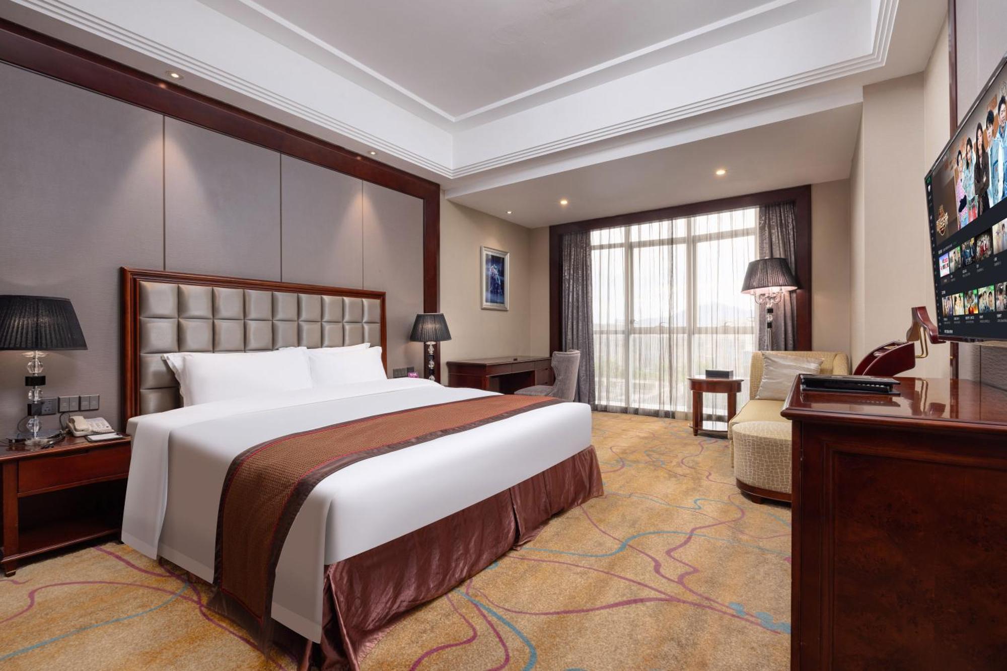 Shenzhen Baohengda International Hotel Exterior photo